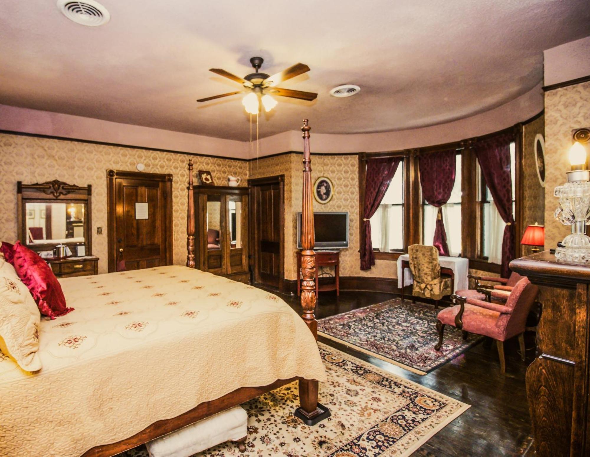 Simmons-bond 3* Toccoa
