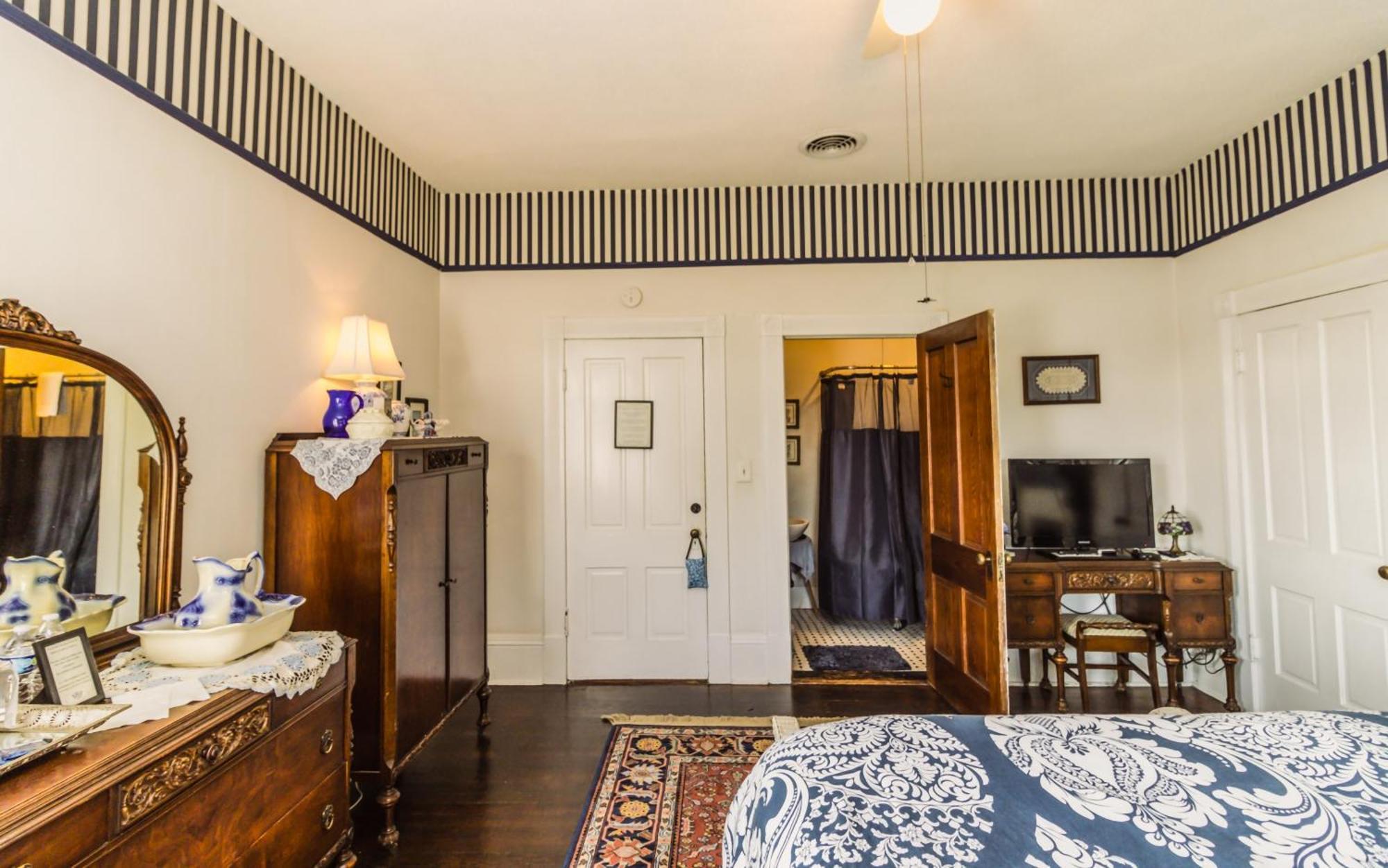 Simmons-bond 3* Toccoa